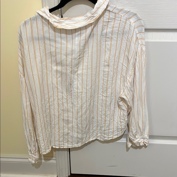 Striped Button-Up Women's Top - Picture 2 of 5
